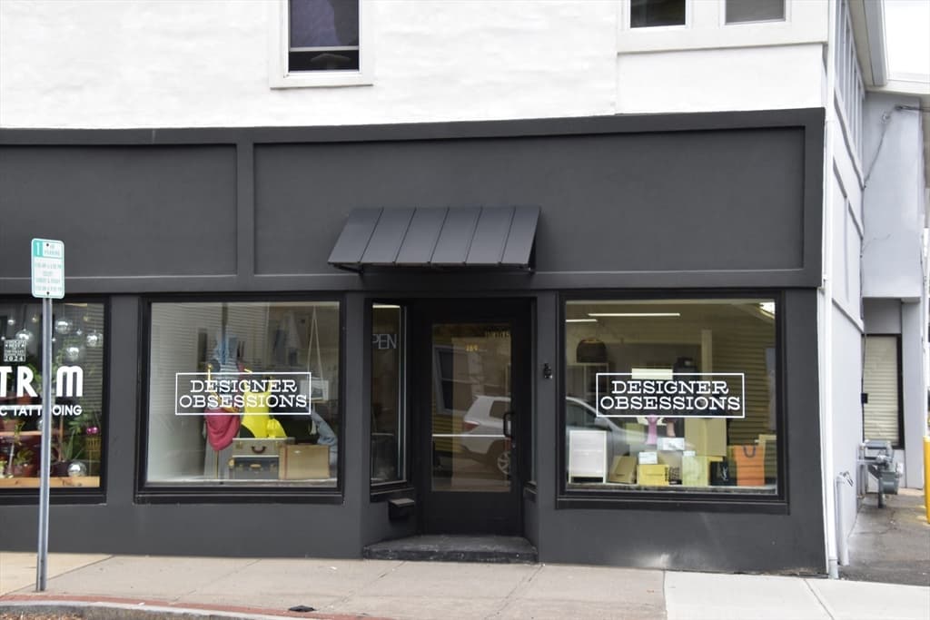 289 East St