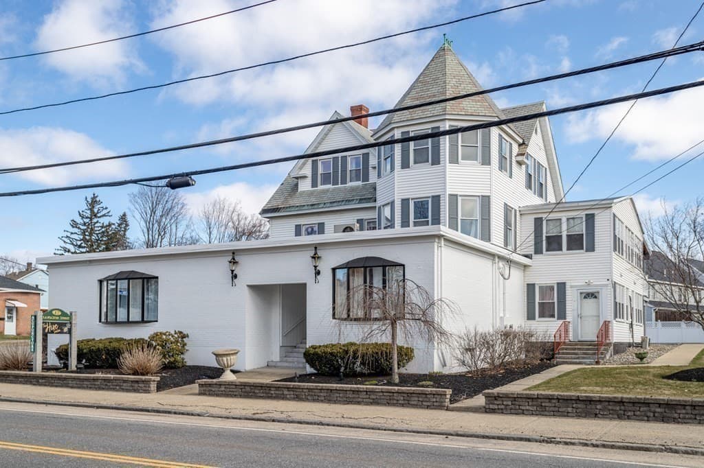 42 Lancaster St