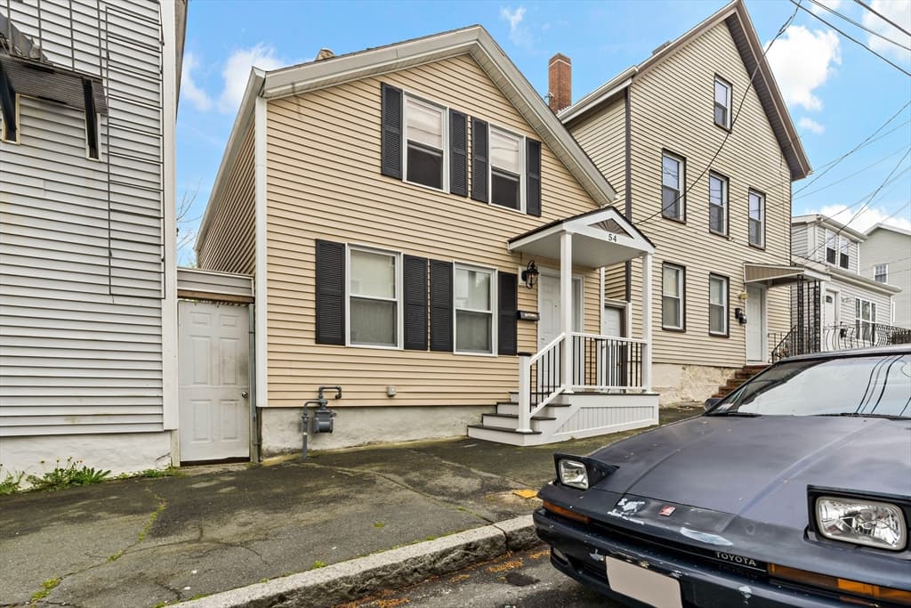 54 Hazard St photo 3