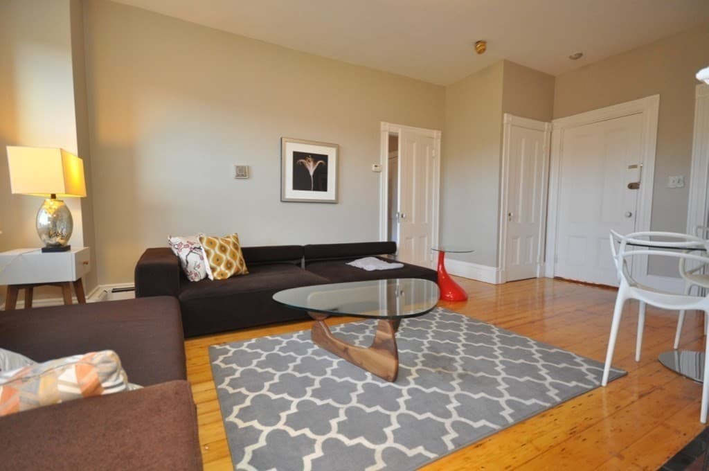 218 Newbury Street #4