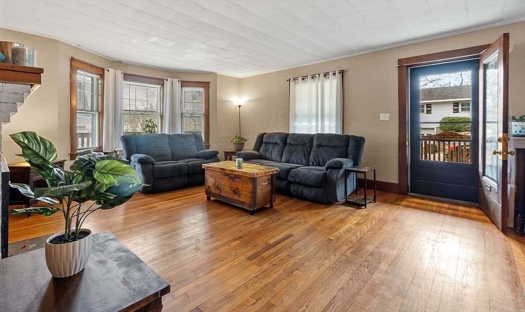 258 Wallingford Ave photo 5