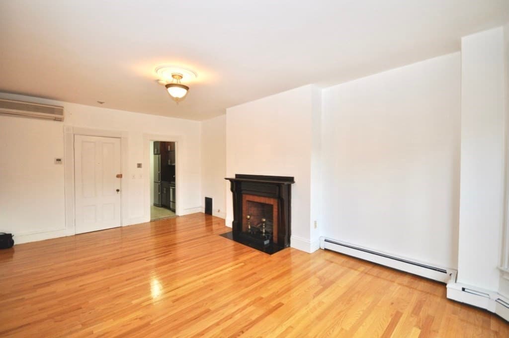 218 Newbury Street #3F photo 4