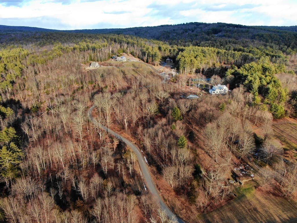 10 Hannabrooke Dr photo 4