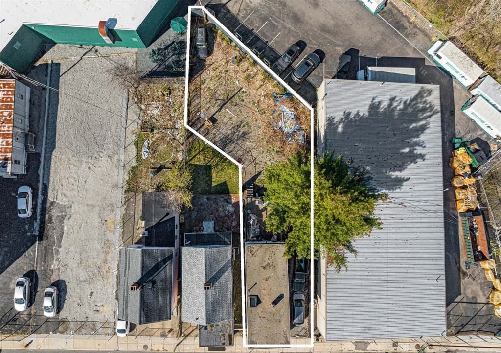 311 Norfolk #Ave photo 2