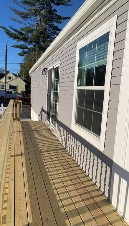 4 Mustang Ave. photo 2
