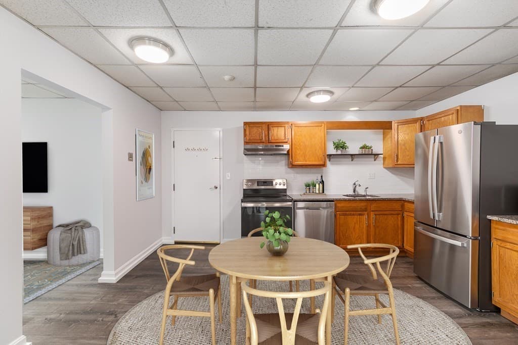 131 Essex Street #33