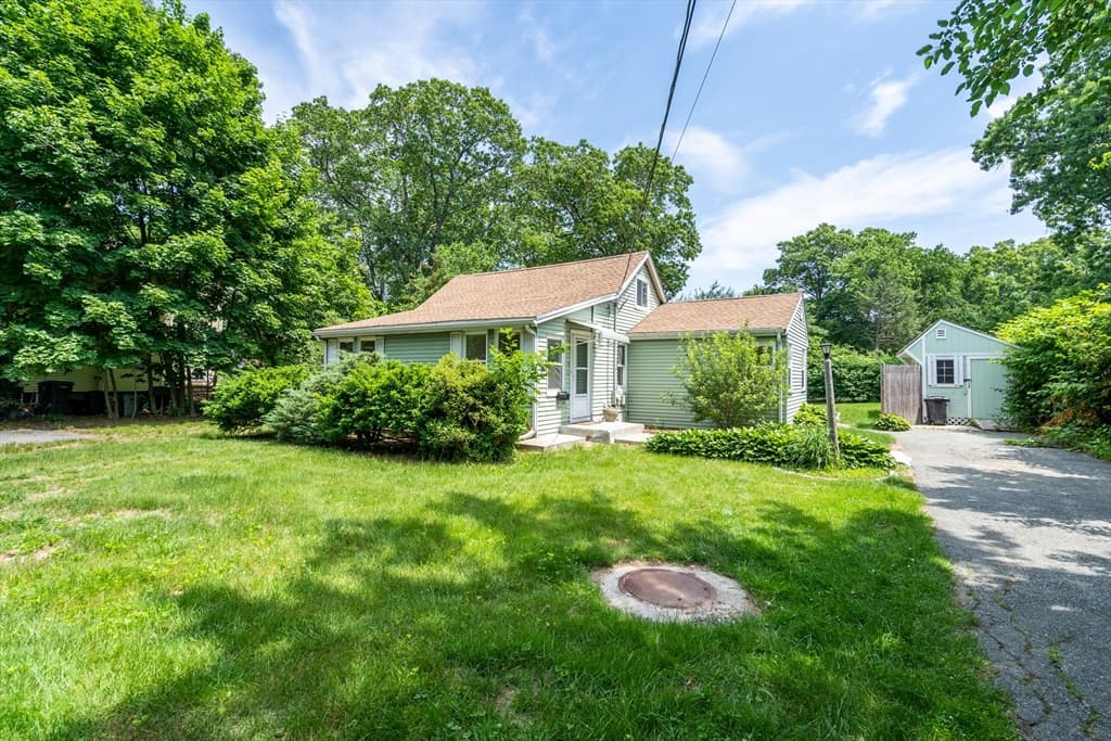 7 Magnolia Rd