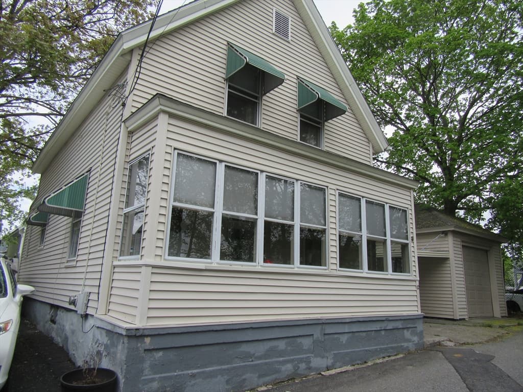 12 Arthur Ave photo 3