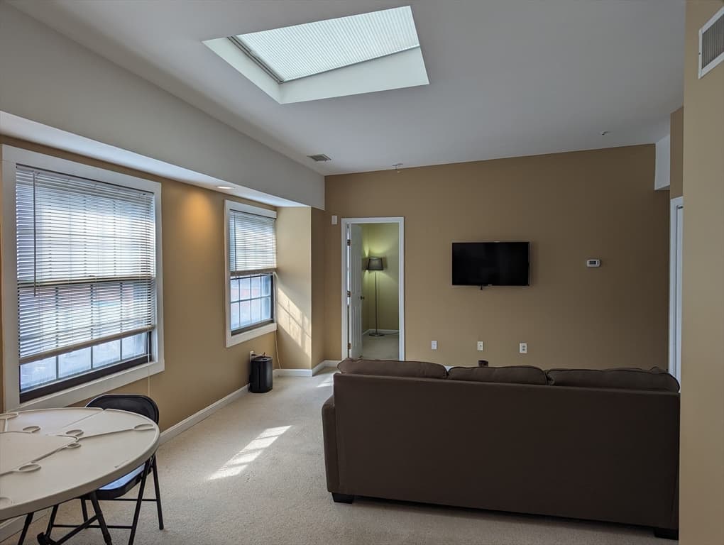 21 Linden St #409 photo 5