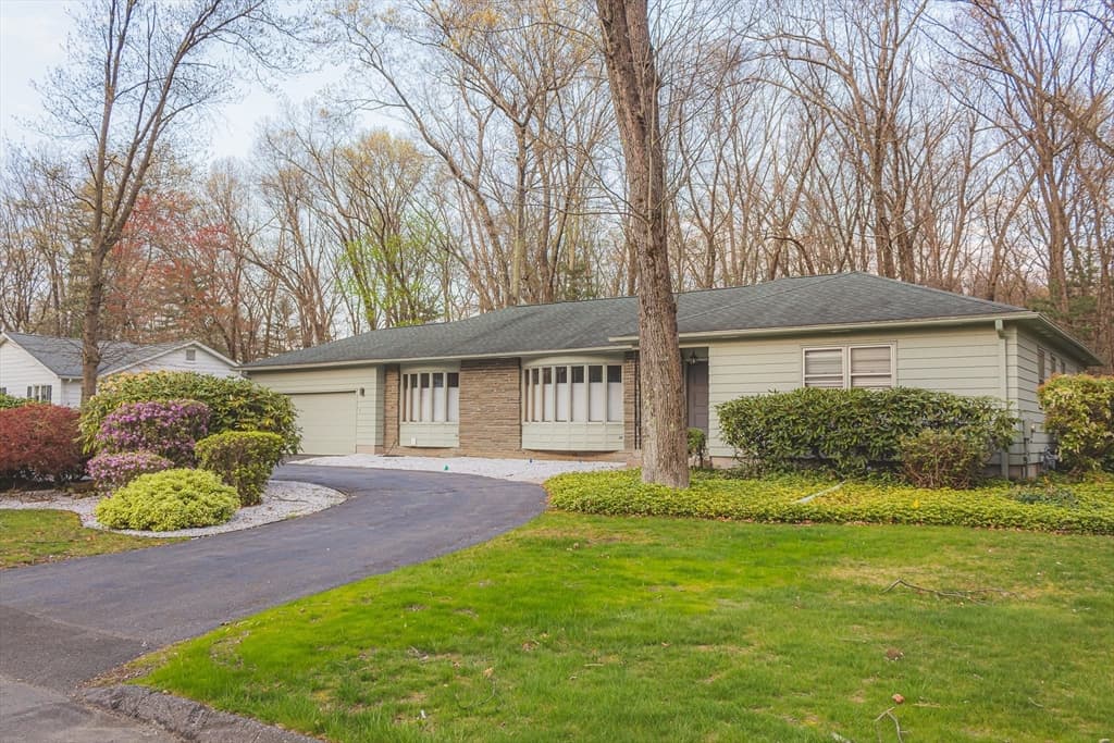 189 Academy Dr
