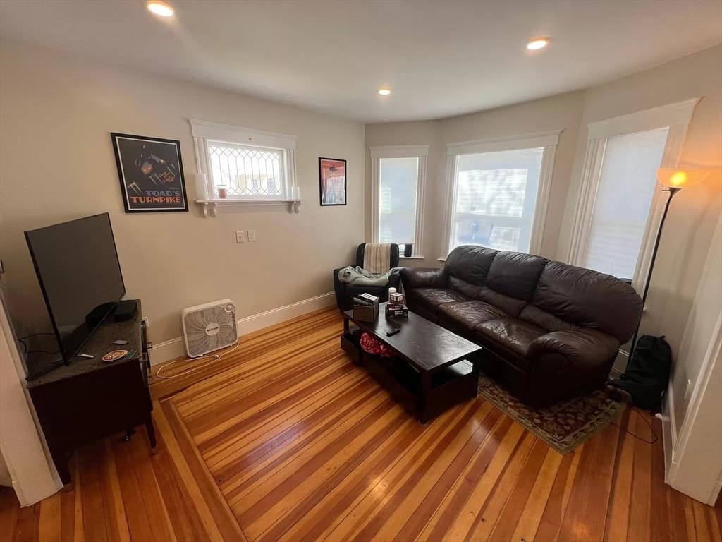 31 Justin Rd #1 photo 3