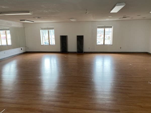 602 Main St photo 4