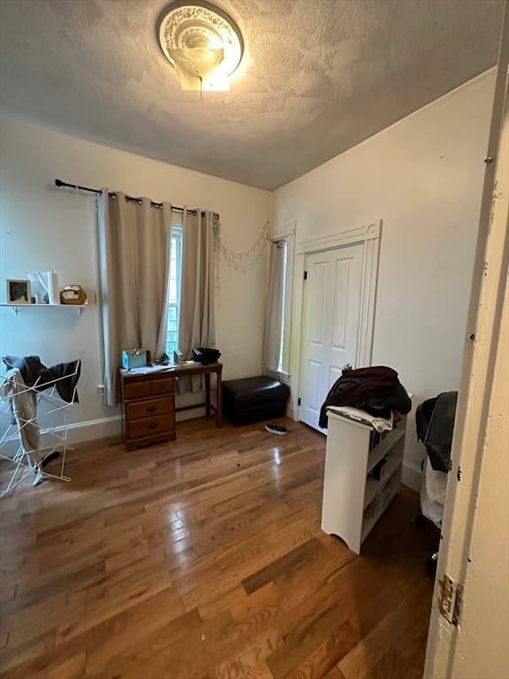 647 East 3rd St #1 photo 4
