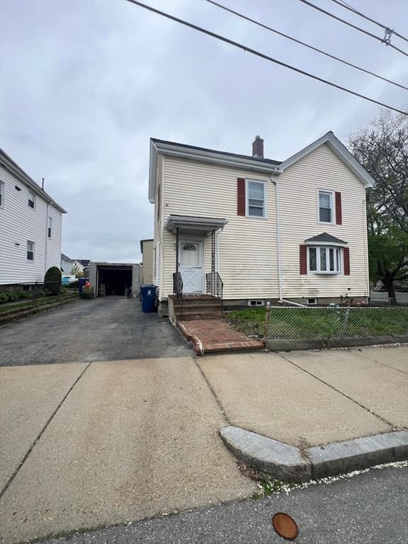 34 Clinton St #1 photo 2