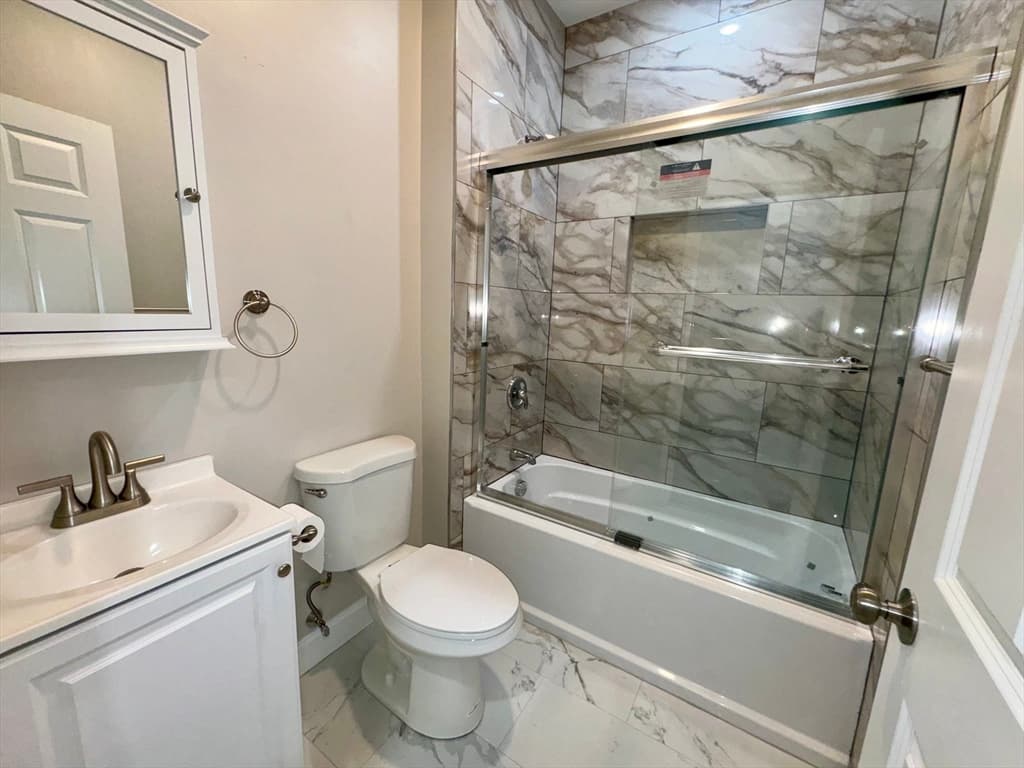 141-143 Howard Ave #3 photo 5
