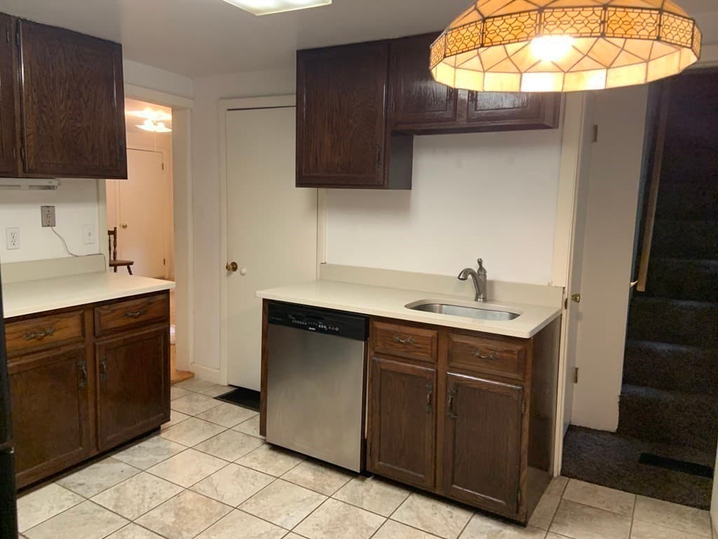 23 James St #R photo 5
