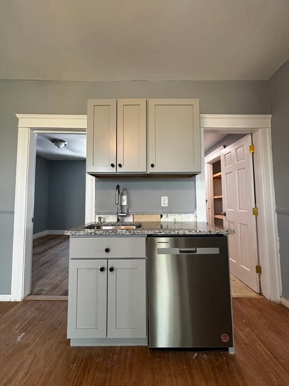217 Beacon St #3 photo 4