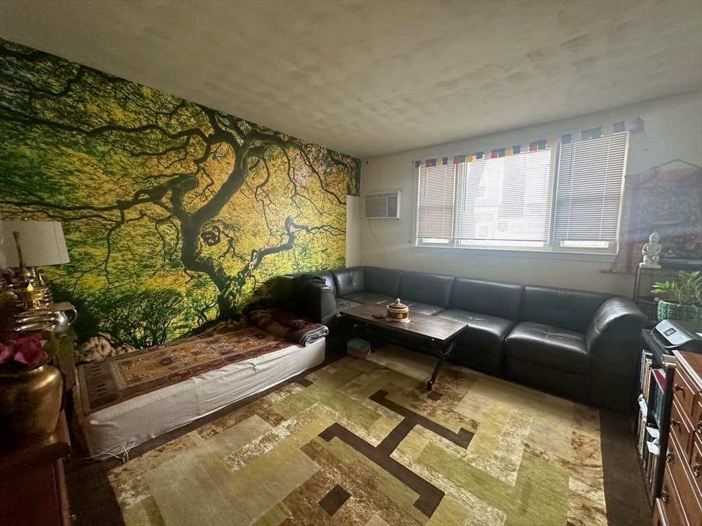 667 Saratoga #1 photo 2