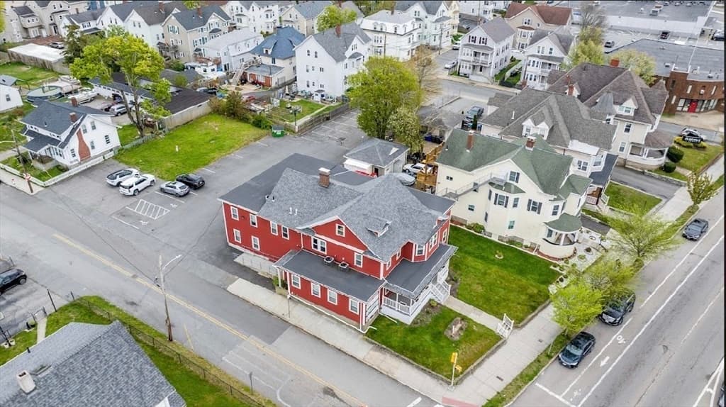 31 Niagara St photo 4