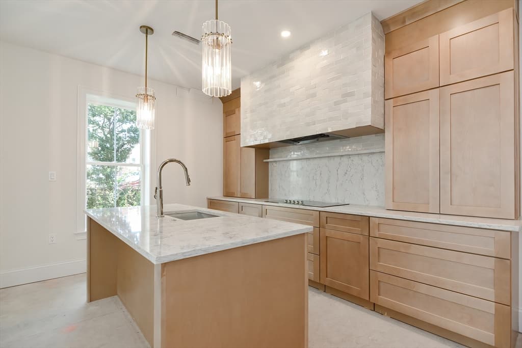 15 Raymond Street #2 photo 4