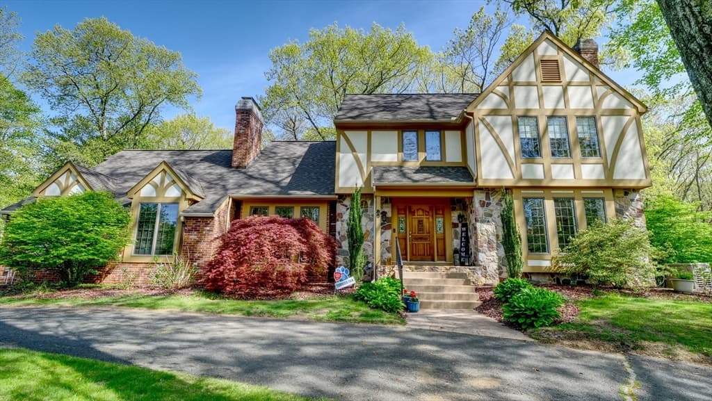 86 Forest Ridge Road