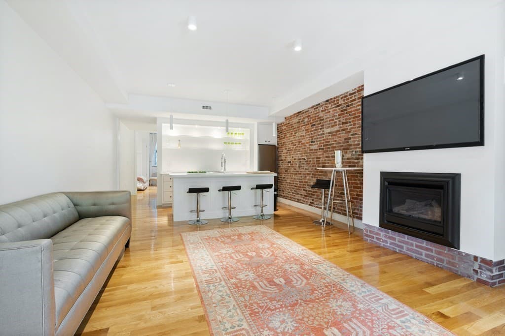 15 Regent Cir. #1 photo 2