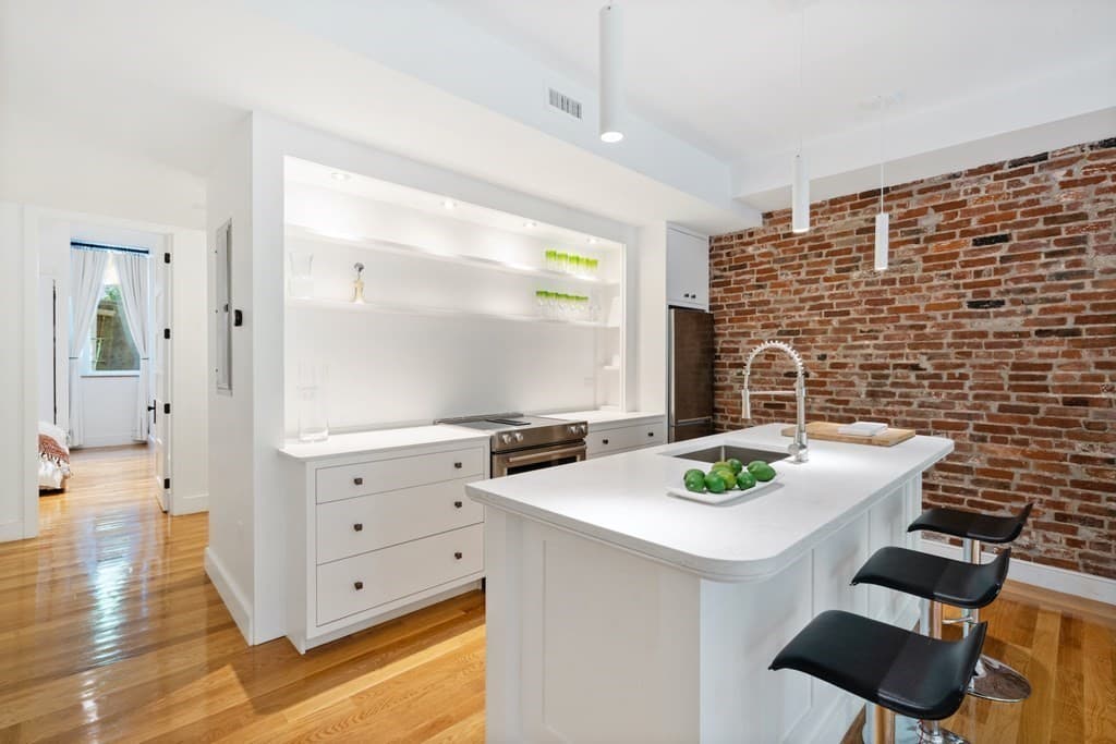 15 Regent Cir. #1 photo 3