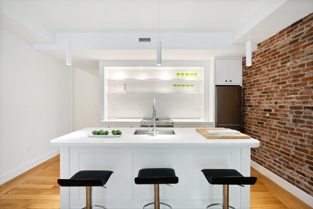 15 Regent Cir. #1 photo 4