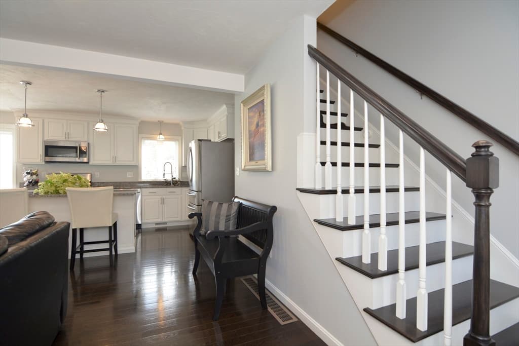 12 Gedney Drive photo 3