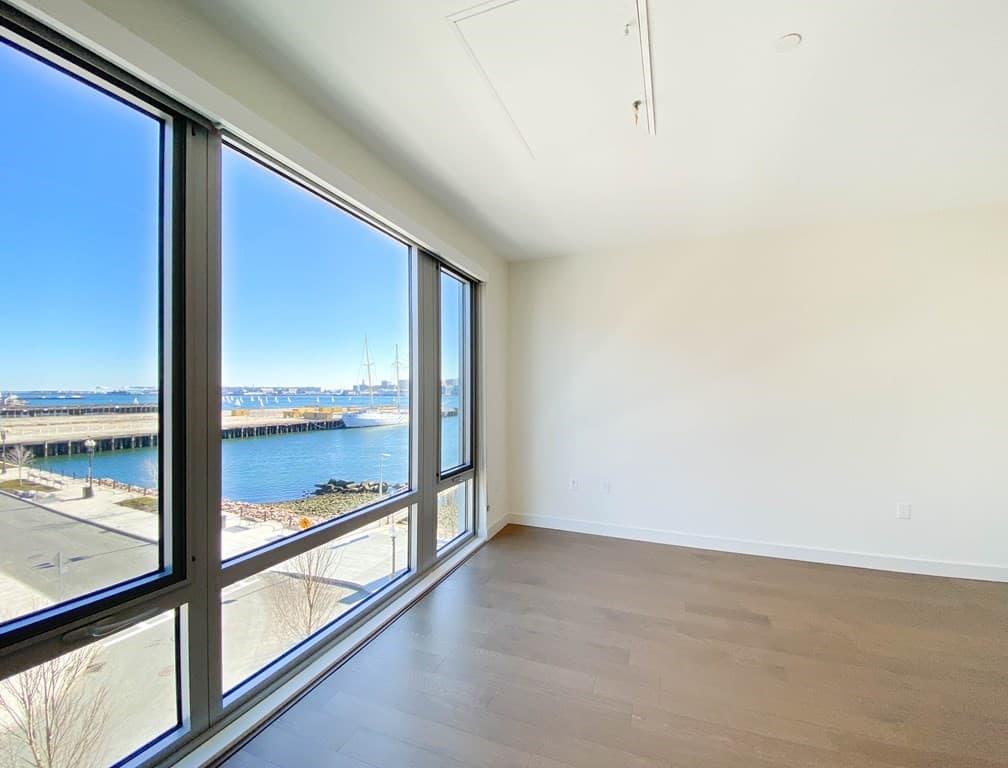 45 Lewis St #508