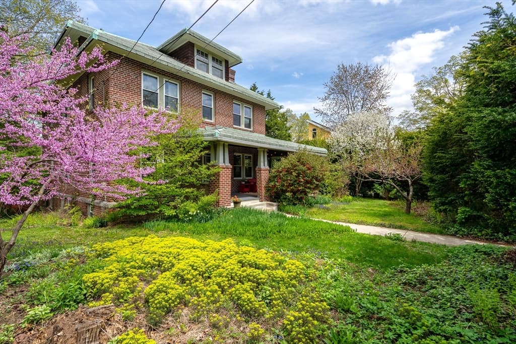 281 Prospect Street photo 2