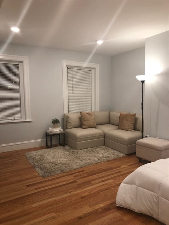1620 Beacon Street #STUDIO photo 2