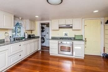 116 Central #A photo 2