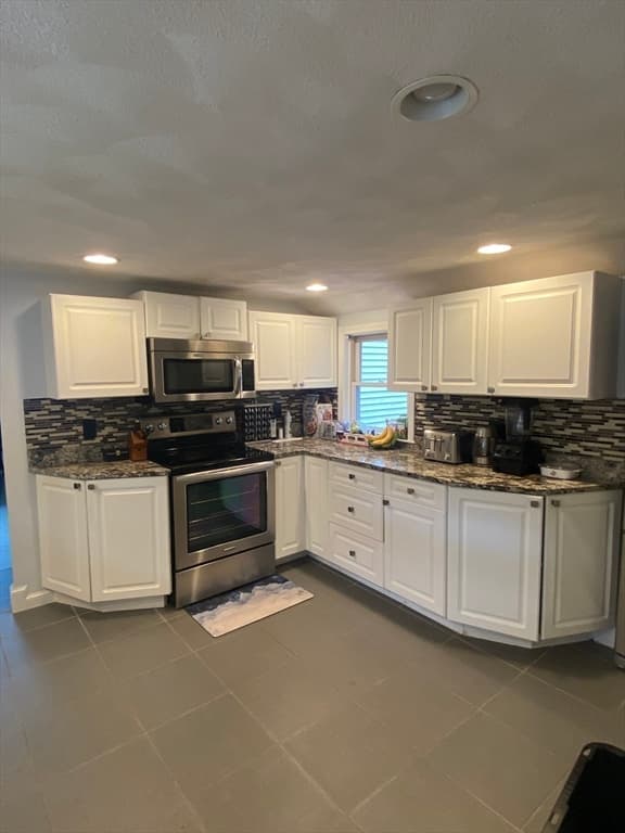 8 Hurlburt Rd #- photo 5