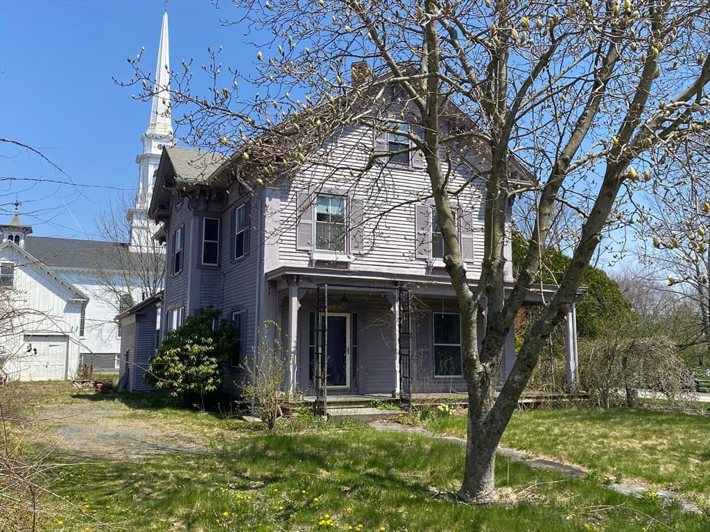 38 Pleasant St