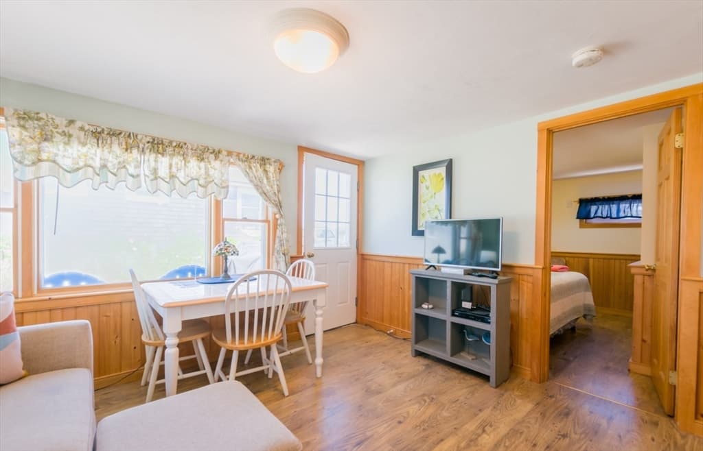 203 N Shore Blvd #F photo 4