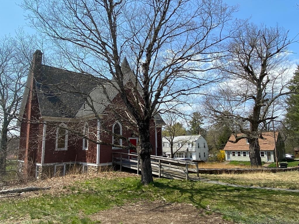 499 Vernon Ave photo 5