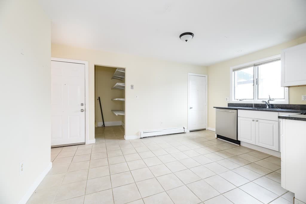 12 Kilby St #3R photo 2