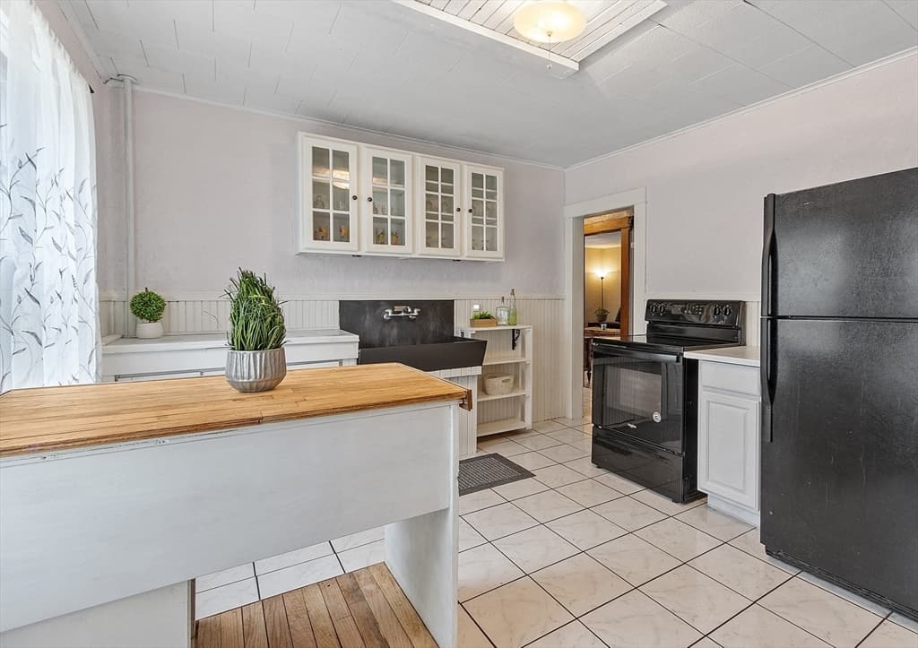 258 Wallingford Ave photo 5