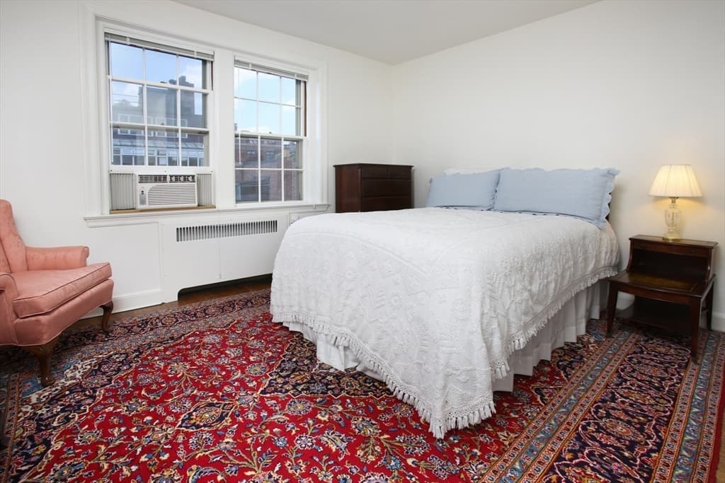 92 Beacon St #44 photo 2