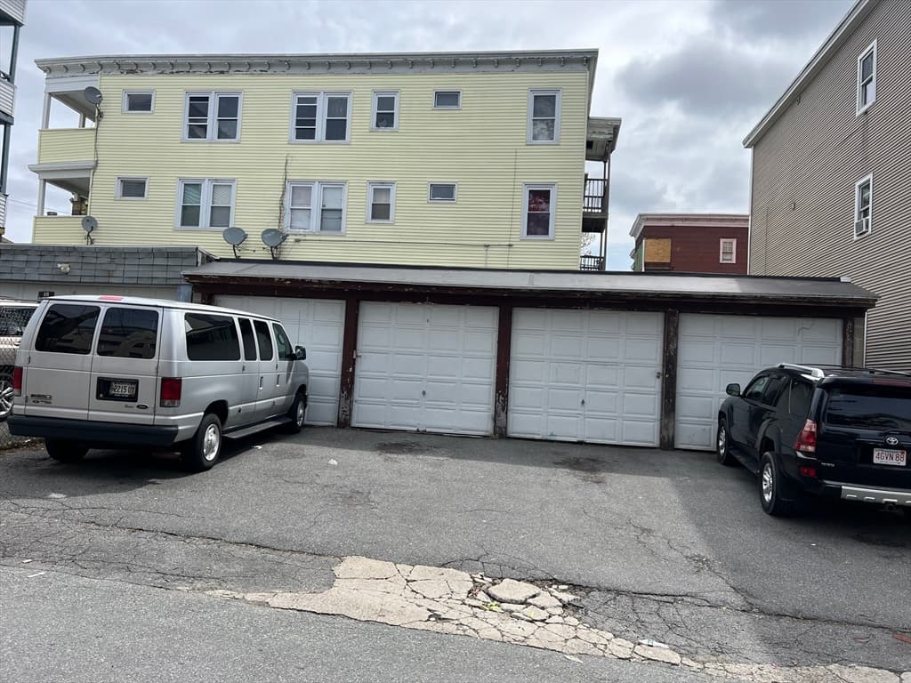 4-6 Lawrence St photo 2