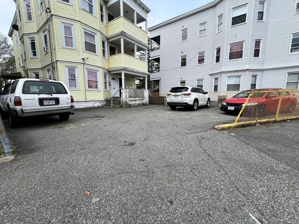 4-6 Lawrence St photo 5