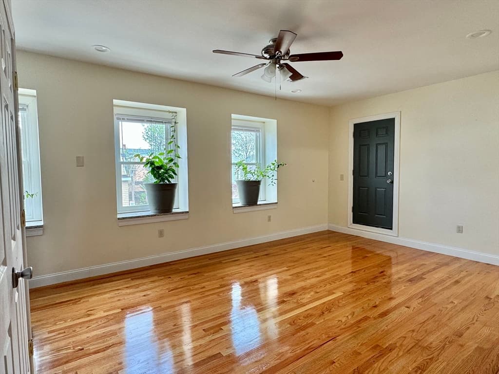 60 Mather St #3 photo 2