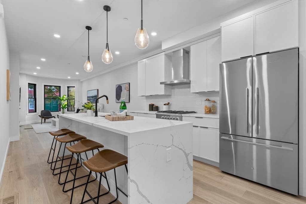 93 Thorndike Street #1 photo 3