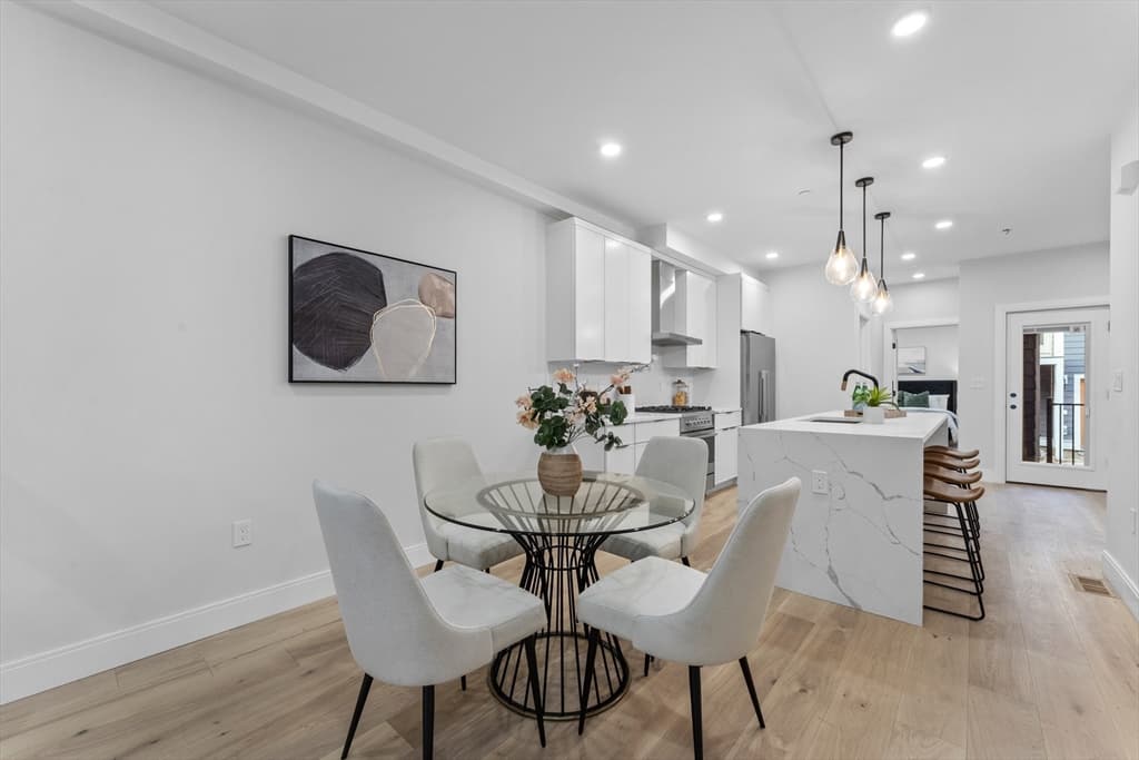 93 Thorndike Street #1 photo 5