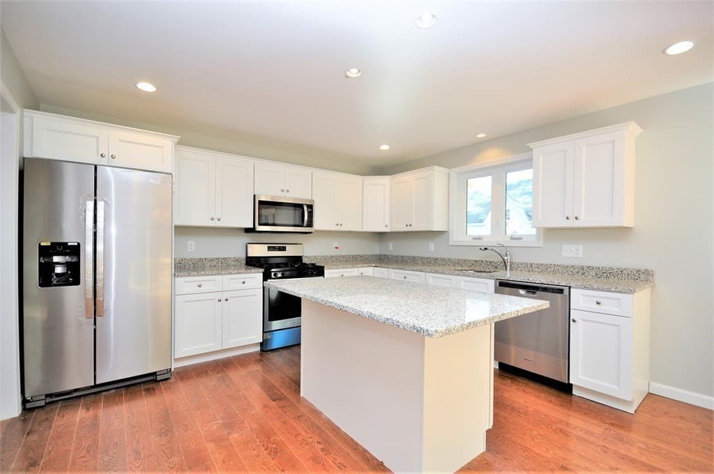15 Chestnut St photo 4