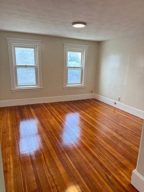 89 Linden Ave #2
