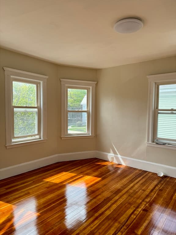 89 Linden Ave #2 photo 4