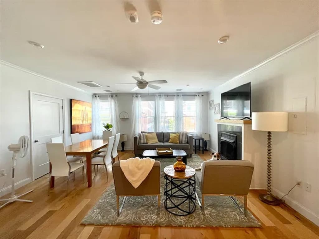 1008 Tremont St #5 photo 2