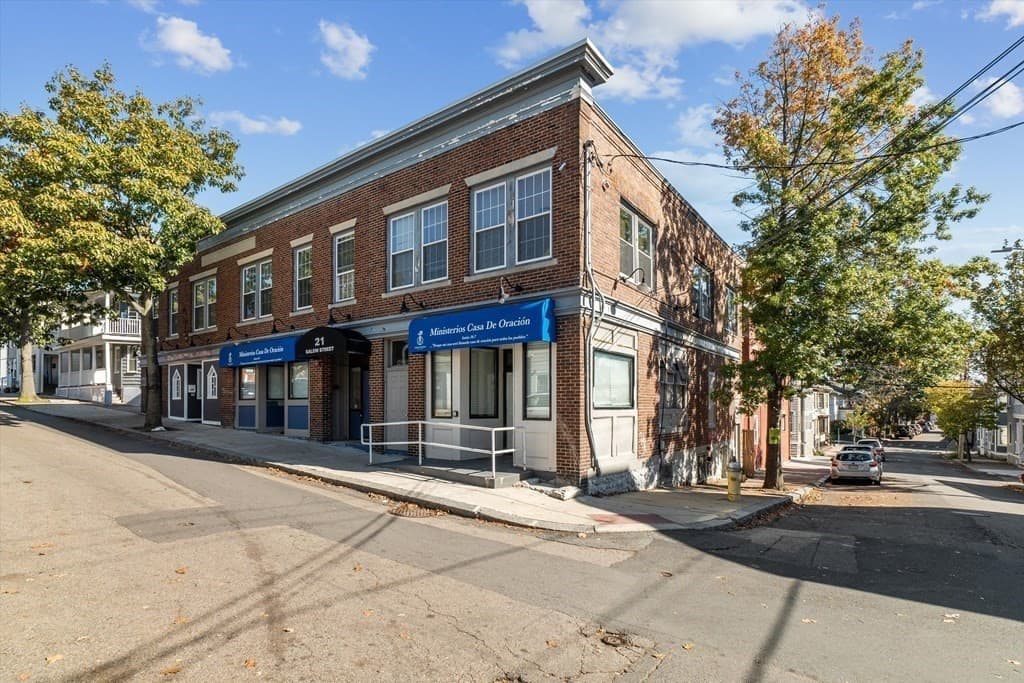 21 Salem St. #21